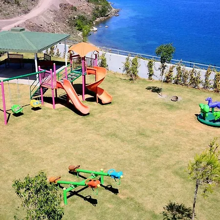 Comfortable Aegean Sea Villa *